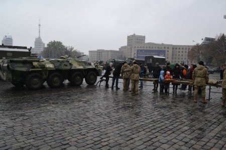 На площади Свободы прошла акция военных (фото)