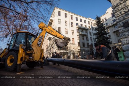 На Сумской меняют трубы (фото)