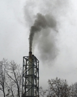 В самом центре Харькова жителей травят едким дымом (ФОТО)