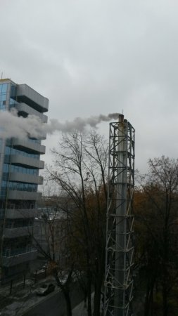 В самом центре Харькова жителей травят едким дымом (ФОТО)