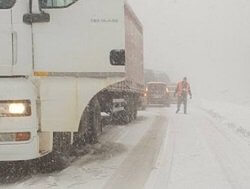 Сильный снег и гололед: на Харьков идет непогода, водителей просят не выезжать