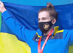 Харьковчанка выиграла чемпионат мира по тяжелой атлетике и установила мировой рекорд