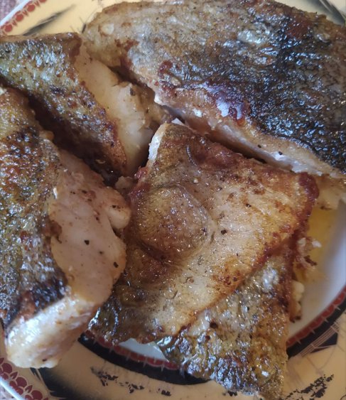 Риба у вершково-часниковому соусі