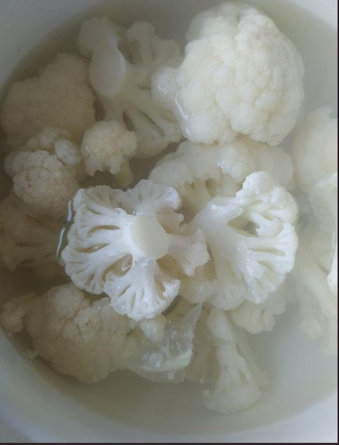 Салат з цвітної капусти