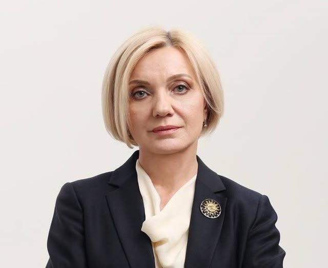 Олена Івановська