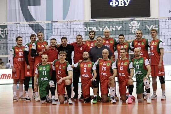 Волейболісти «Локомотив 1945»