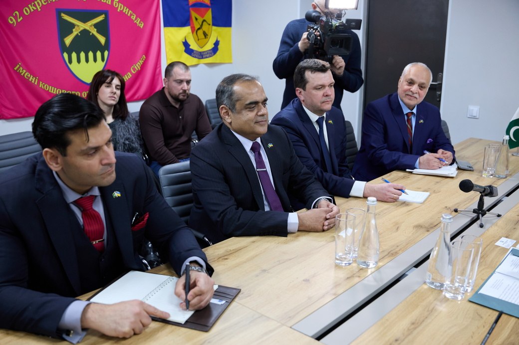 Терехов і Канвар Аднад Ахмед Хан