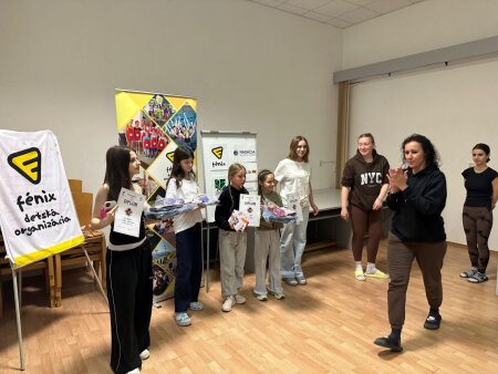 «Подорож до вражень»