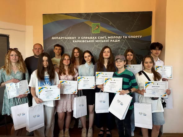 Студентка ХНЕУ ім. С. Кузнеця стала переможницею міського конкурсу з протидії торгівлі людьми!