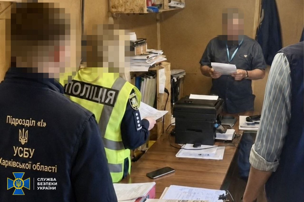 СБУ викрила посадовців енергосектору на розкраданні під час будівництва захисних споруд