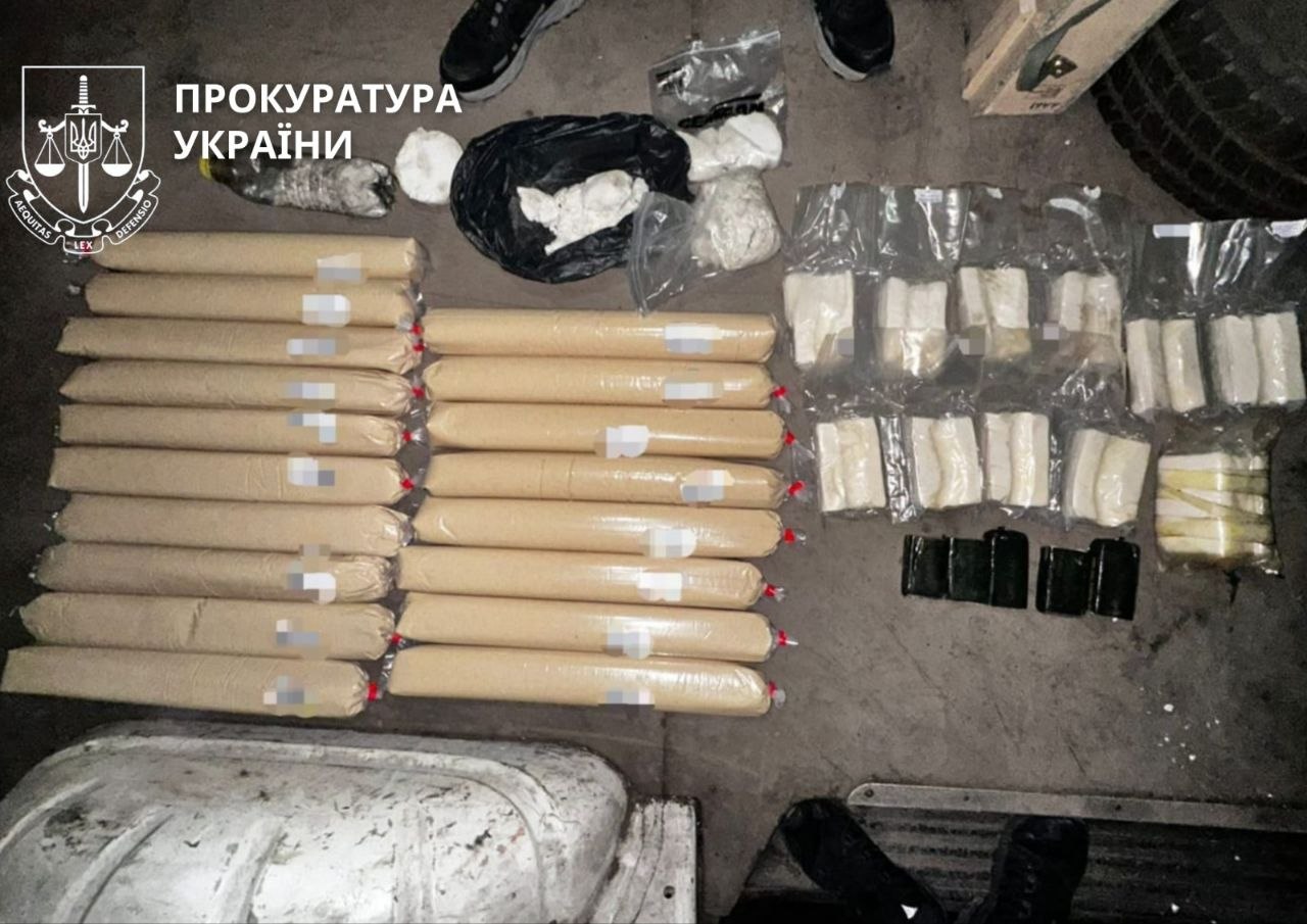 ЗБУВ ПОНАД 57 КГ ВИБУХОВИХ РЕЧОВИН ЗА 100 ТИС. ГРН.