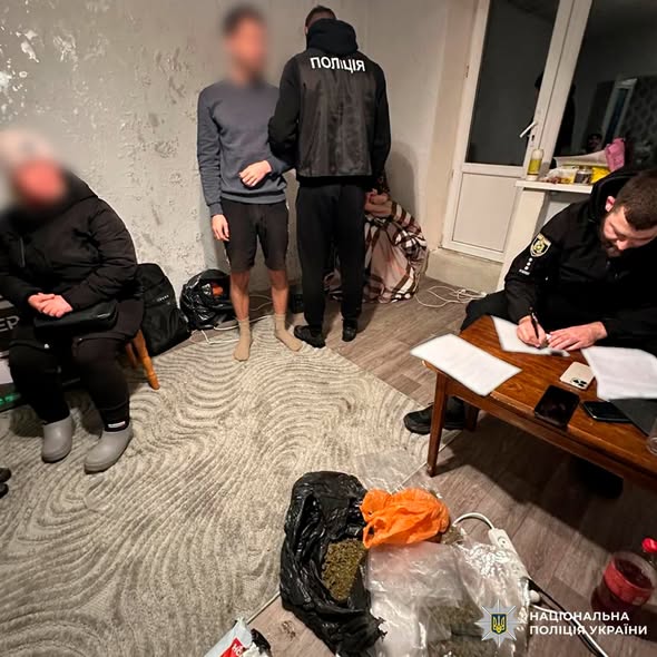Поліцією скеровано до суду обвинувальний акт щодо міжрегіональної організованої групи, яка збувала наркотики через соцмережу