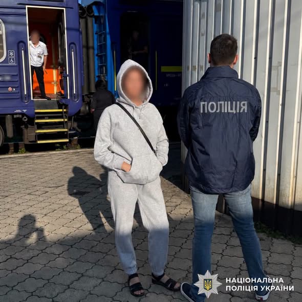 У Харкові поліцейські повідомили про підозру жінці у вербуванні молодих жінок для сексуальної експлуатації