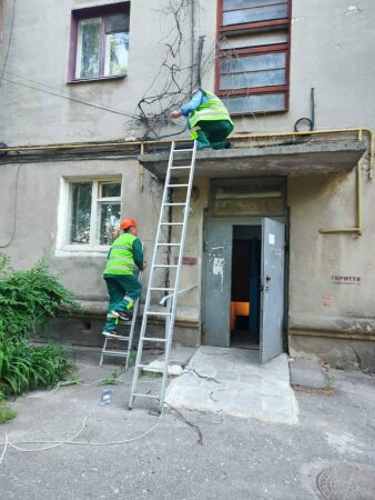 Фахівці КСП «Харківміськліфт» продовжують готувати внутрішньобудинкові електромережі до опалювального сезону.