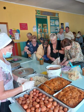 З початку року мешканці Немишлянського району отримали понад 1 млн порцій гарячого харчування в пунктах видачі.