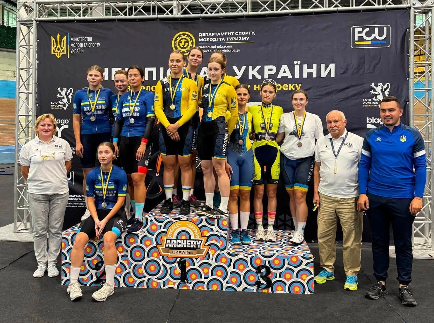 ХАРКІВСЬКІ «ТРЕКОВИКИ»