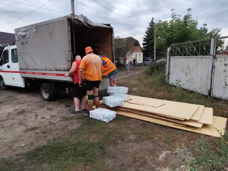 Внаслідок ворожої атаки в Основ’янському районі було пошкоджено дев’ять приватних будинків.