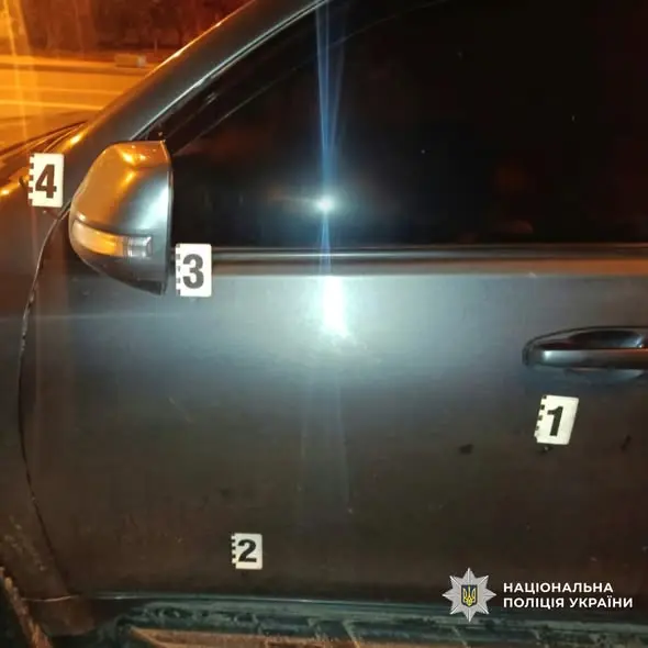 Стрілянина на дорозі